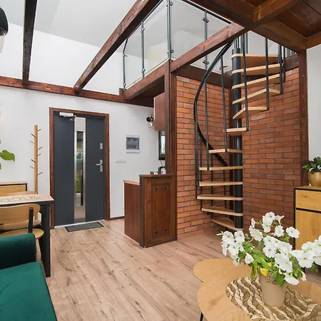 Z Jacuzzi Na Folwarku Zulawskim 度假居 *